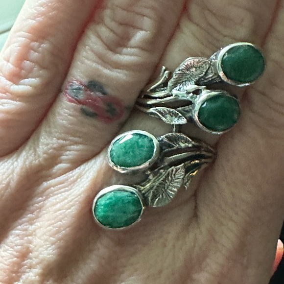 Green onyx in sterling silver climbing vine ring - Picture 2 of 6